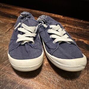 Women’s Madden Girl Baailey Navy Blue Sneaker Low-Top Casual Shoes size 7.5